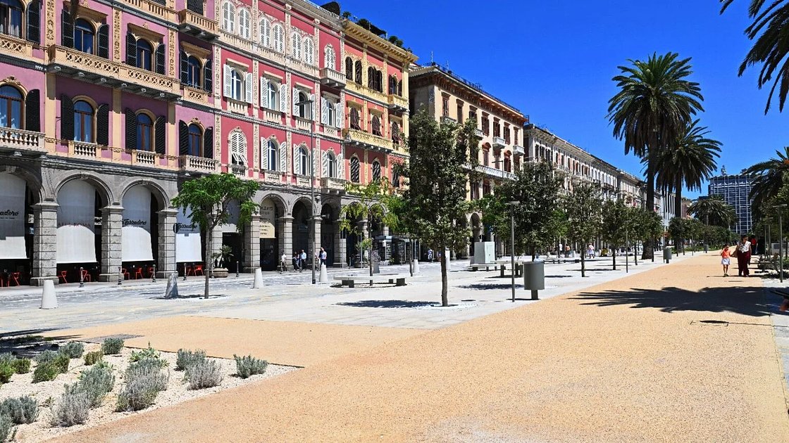 Cagliari Medieval History & Spanish Flavors walking tour